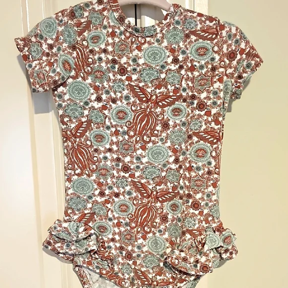 Kate quinn 12-18m ruffle side hips peacock print onesie bamboo * - Picture 1 of 6